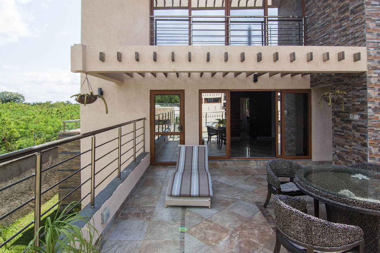 villas-pg-attic-slider-image1