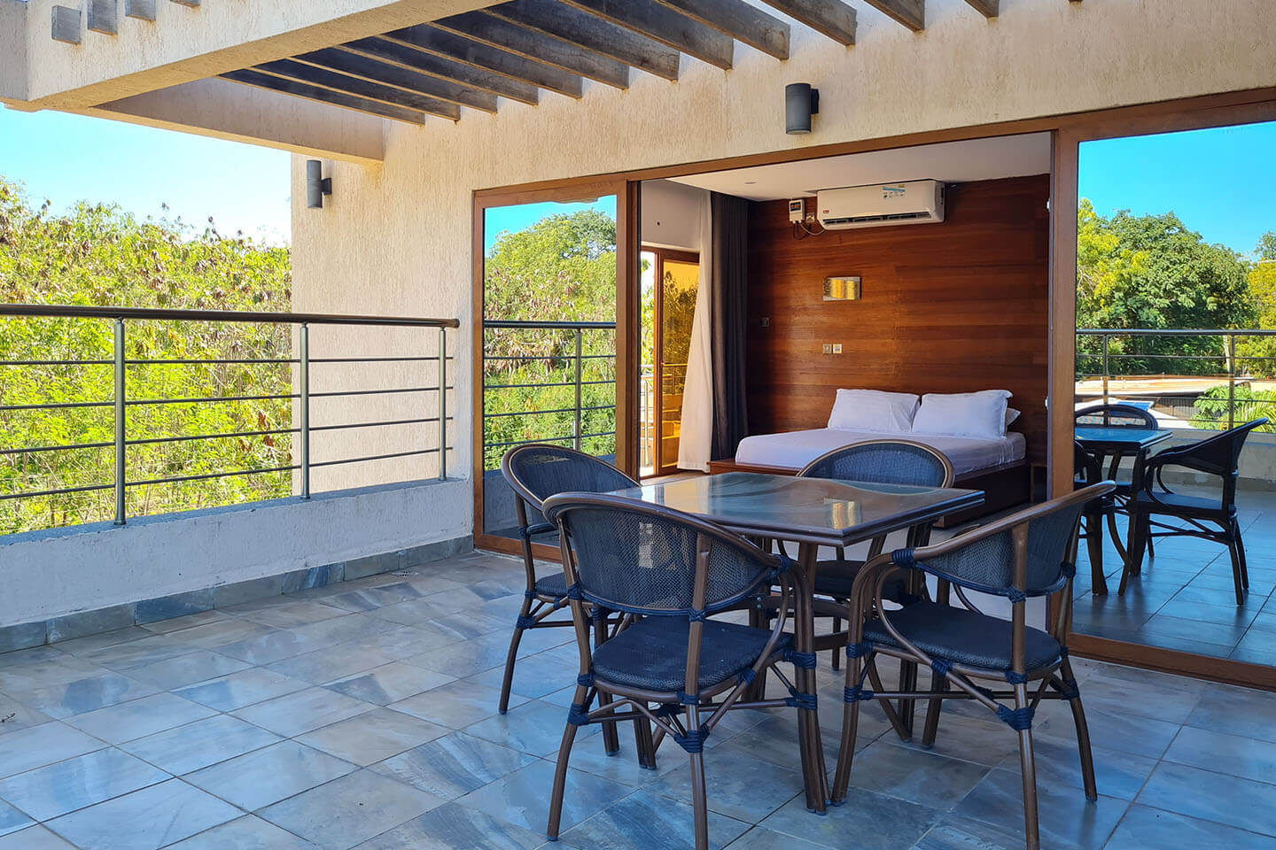 villas-pg-attic-slider-image4