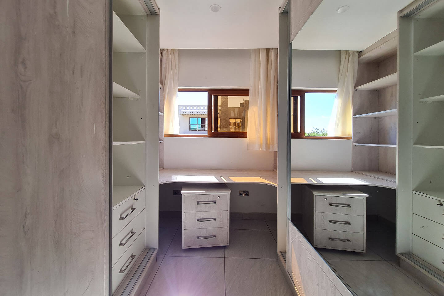 villas-pg-bedrooms-slider-image6